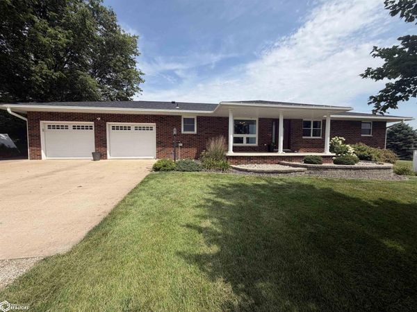 2001 130Th Street, West Point, IA 52656