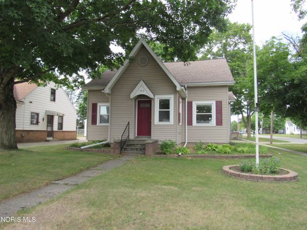 163 E Hull Street, Edgerton, OH 43517