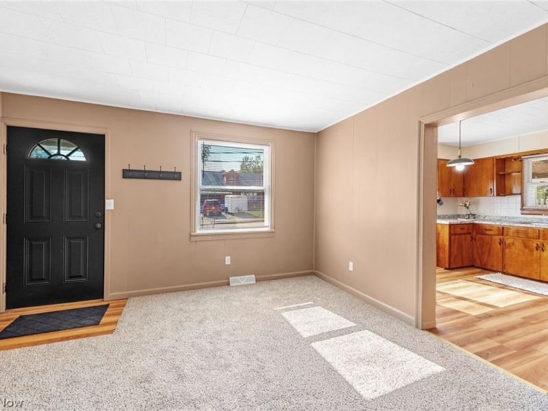 143 Grandview Avenue, Wadsworth, OH 44281 Photo 5