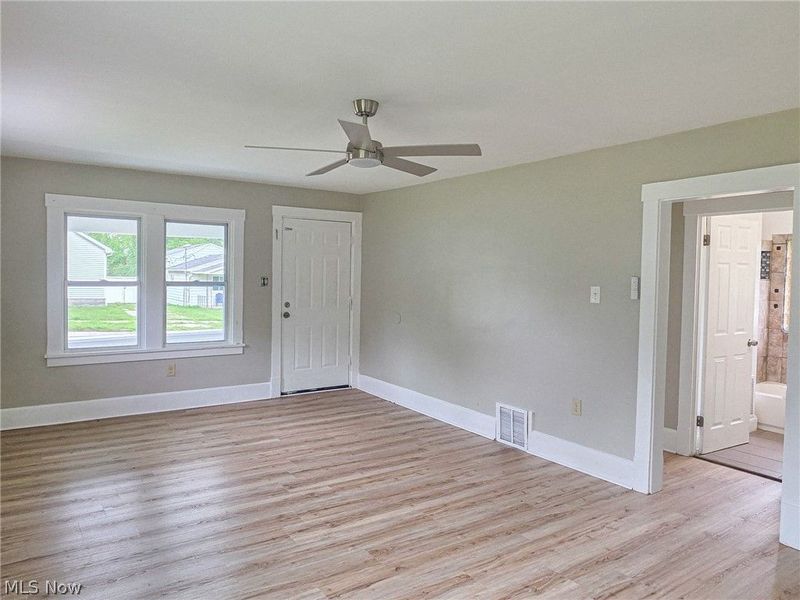 875 Cameron Avenue, Youngstown, OH 44502 Photo 9