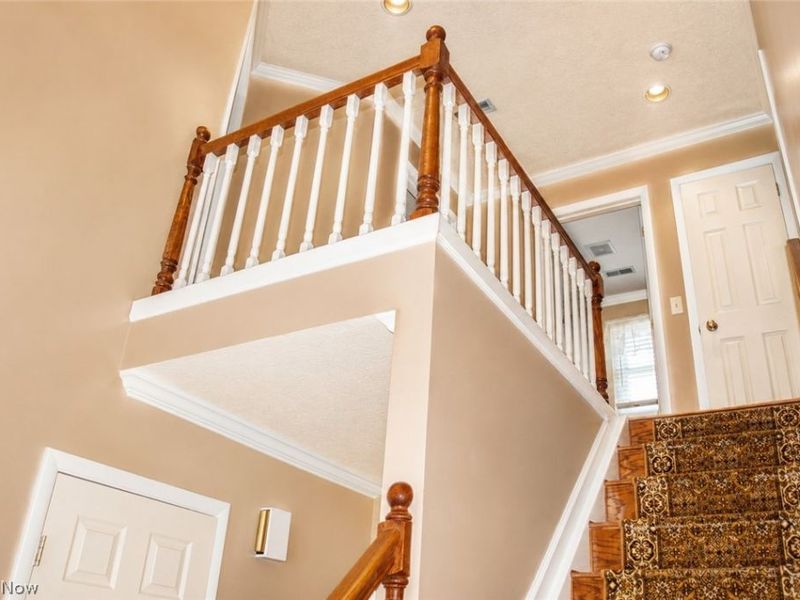 5887 Boxwood Drive, Lorain, OH 44053 Photo 13