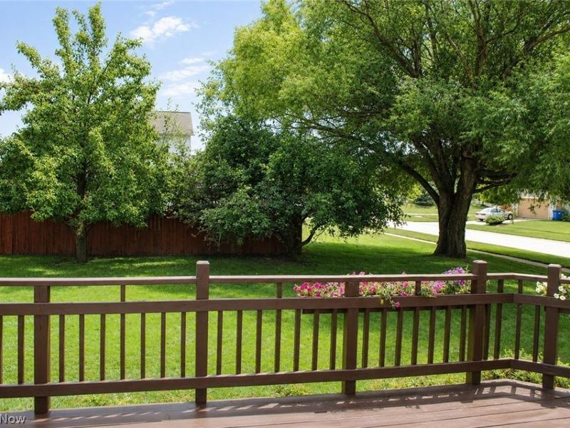5887 Boxwood Drive, Lorain, OH 44053 Photo 32