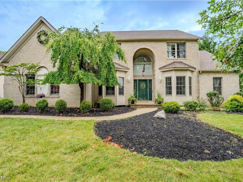 10203 Forestwood Lane, North Royalton, OH 44133 Photo 1