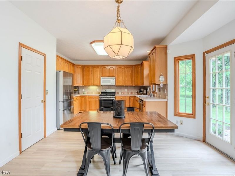 10203 Forestwood Lane, North Royalton, OH 44133 Photo 16