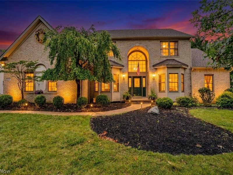10203 Forestwood Lane, North Royalton, OH 44133 Photo 2