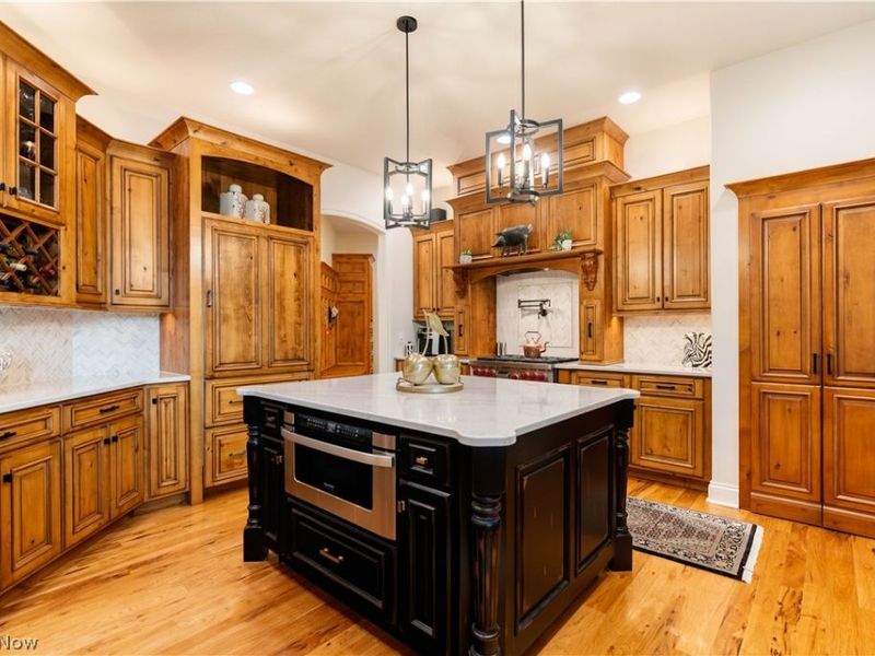 7995 Shady Stone Street NW, Massillon, OH 44646 Photo 11