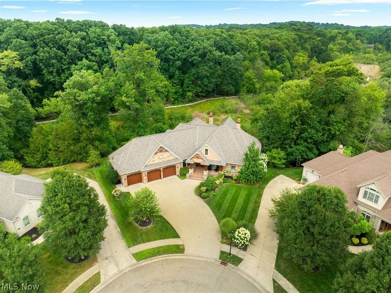 7995 Shady Stone Street NW, Massillon, OH 44646 Photo 2