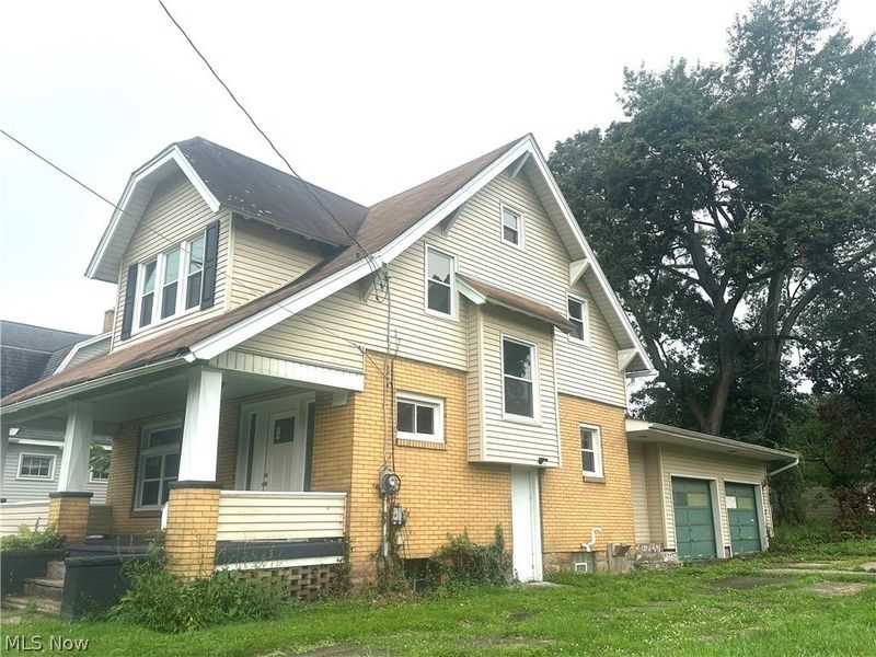 285 POLAND Avenue, Struthers, OH 44471 Photo 1