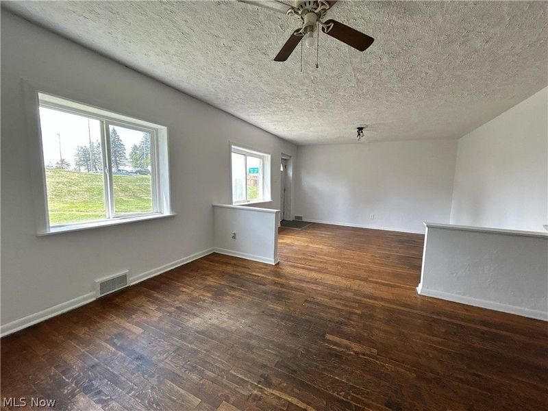 3631 Sunset Boulevard , Steubenville, OH 43952 Photo 3