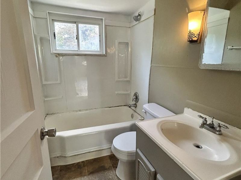 3631 Sunset Boulevard , Steubenville, OH 43952 Photo 8