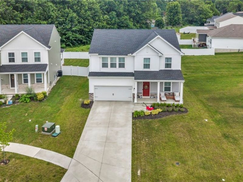 704 Maple Hollow Court, Elyria, OH 44035 Photo 2