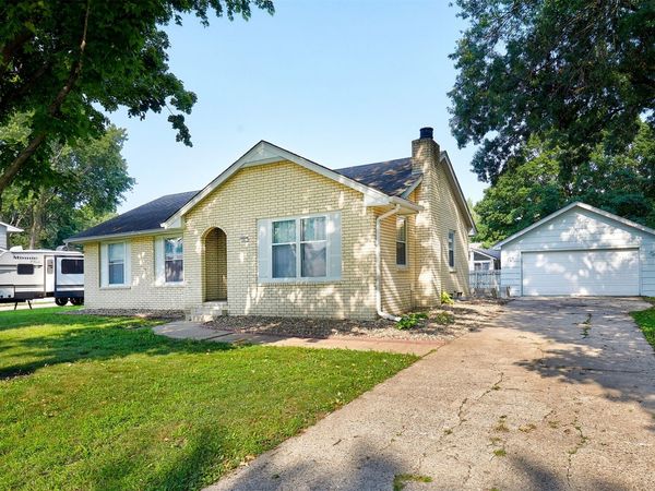 4421 73rd Street, Urbandale, IA 50322