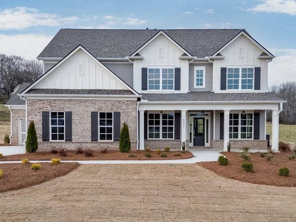 8935 Claude Martin Drive , Gainesville, GA 30506