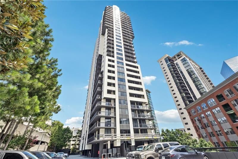 3481 Lakeside Drive Ne, Unit 2706, Atlanta, GA 30326 Main Photo