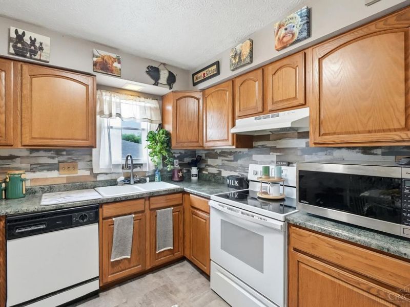 905 Victoria Drive, Franklin, OH 45005 Photo 15