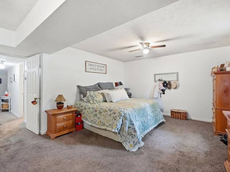 905 Victoria Drive, Franklin, OH 45005 Photo 43