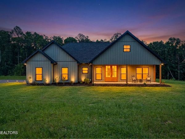 1458 Taylor Place Rd, Jamestown, TN 38556