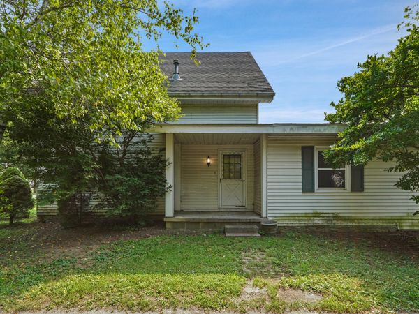 305 E Walnut Street , Frankton, IN 46044