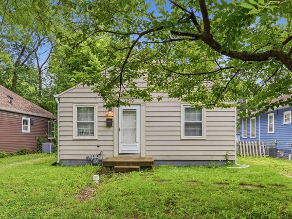 4919 Indianola Avenue , Indianapolis, IN 46205
