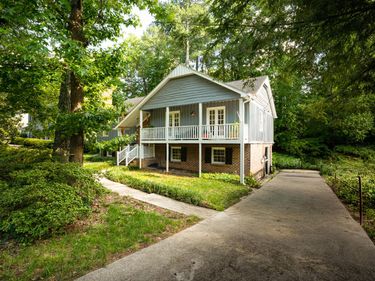 1008 E Millbrook Road, Raleigh, NC 27609