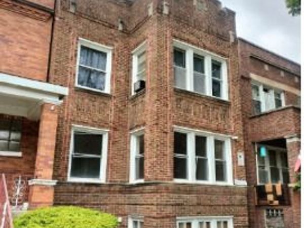 7408 S Eberhart Avenue , Unit 1R, Chicago, IL 60619