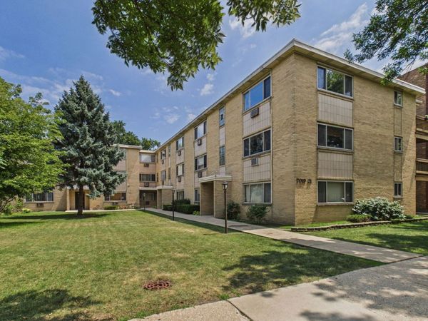 7019 N Ridge Boulevard , Unit 3B, Chicago, IL 60645