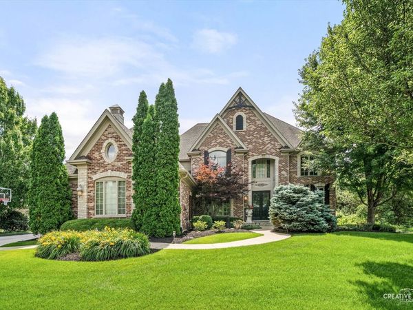 4N985 Prairie Lakes Boulevard, St. Charles, IL 60175