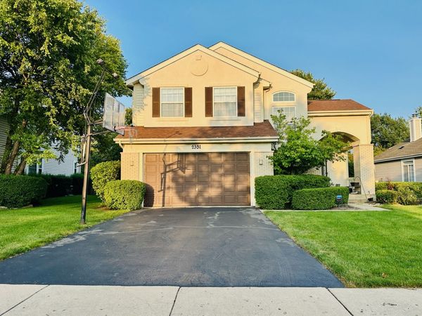 2351 Apple Hill Lane , Buffalo Grove, IL 60089