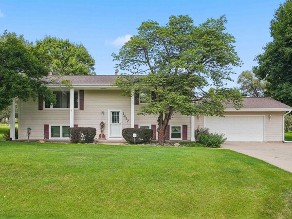 1417 Angus Drive, Waterloo, IA 50701