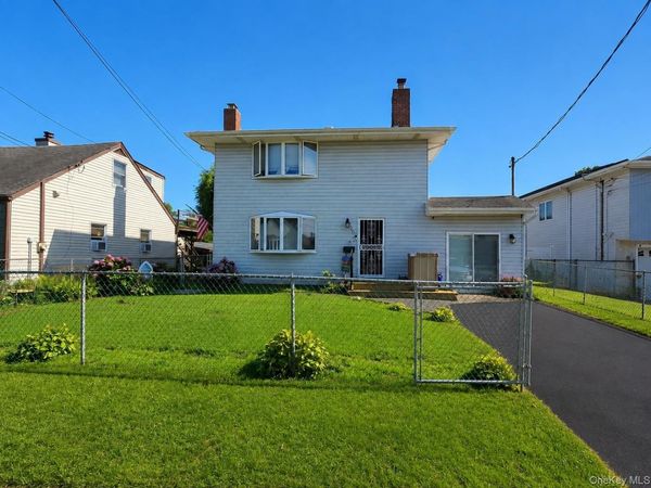 100 Lee Avenue , Unit 2nd Flr, Babylon, NY 11702