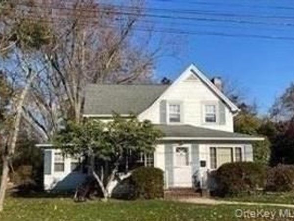 25 Howard Street , Patchogue, NY 11772