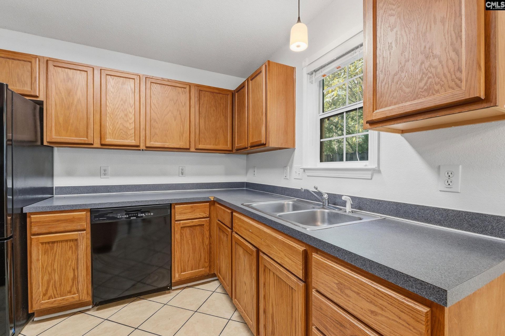 30 Charnock Way Photo 15