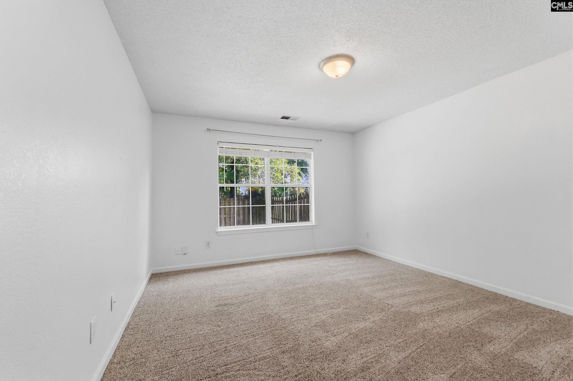 30 Charnock Way Photo 18
