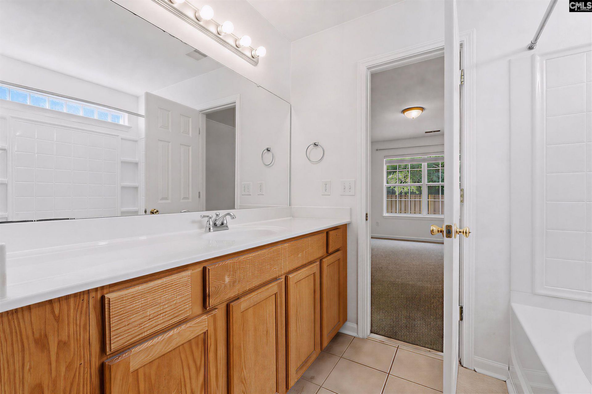 30 Charnock Way Photo 25