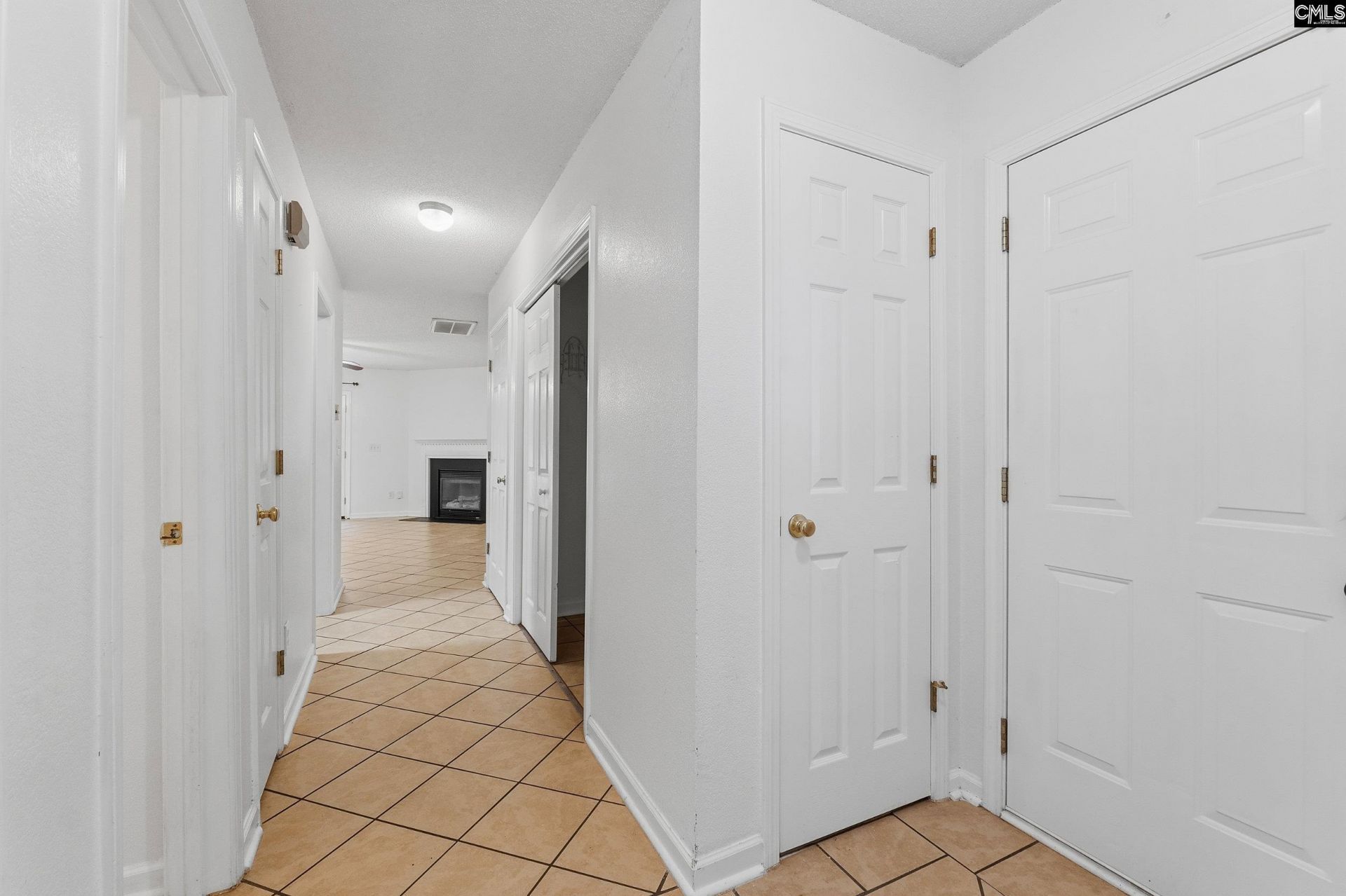 30 Charnock Way Photo 5