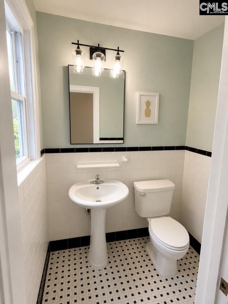 2912 Trenholm Road  Photo 9