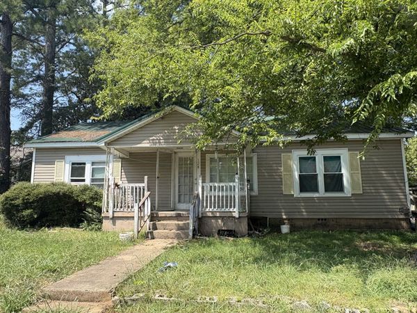 128 Baker St , Shelbyville, TN 37160