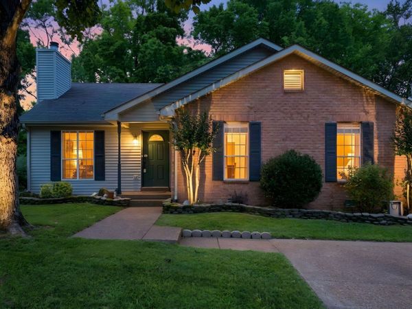 937 Fallview Trl , Nashville, TN 37211