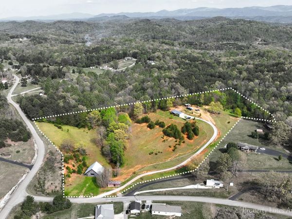 217 Countryside Lane , Madisonville, TN 37354