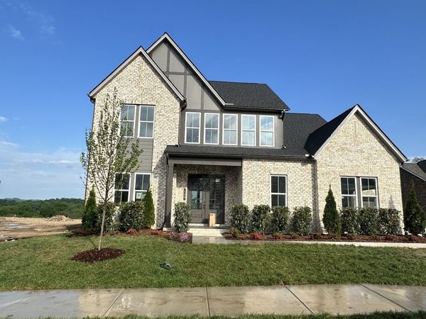 181 Manor Way , Hendersonville, TN 37075