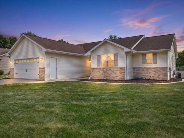 2540 MANITOWOC ROAD, Green Bay, WI 54311