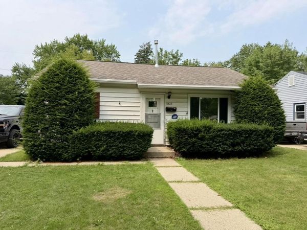 5825 N 38TH STREET, Milwaukee, WI 53209