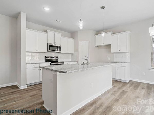 123 Pinnacle Crossing , Shelby, NC 28152