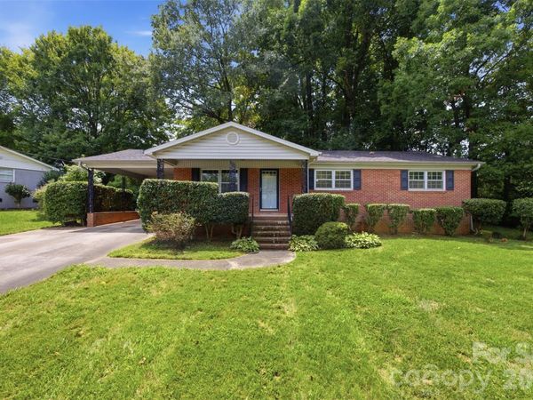 2105 Helen Drive , Gastonia, NC 28054