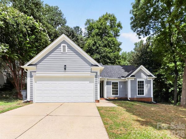 5800 Pennycross Lane, Charlotte, NC 28216