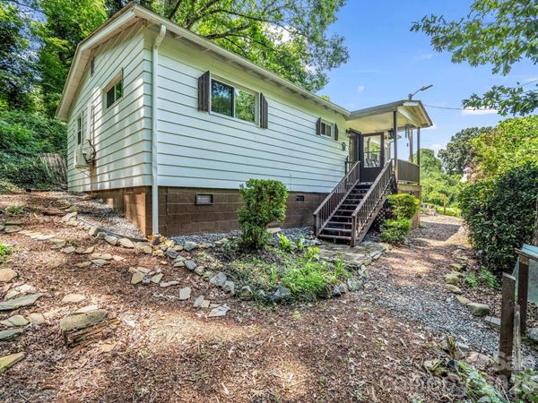 333 N Meridian Street , Rutherfordton, NC 28139