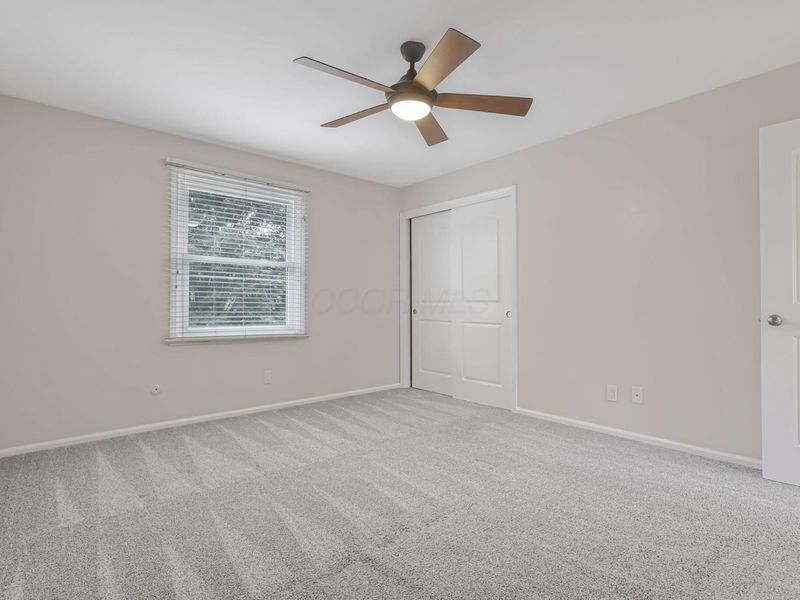 952 Chatham Lane, Unit D, Columbus, OH 43221 Photo 12