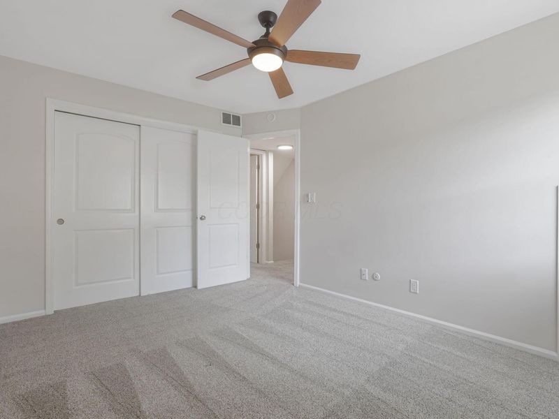 952 Chatham Lane, Unit D, Columbus, OH 43221 Photo 16