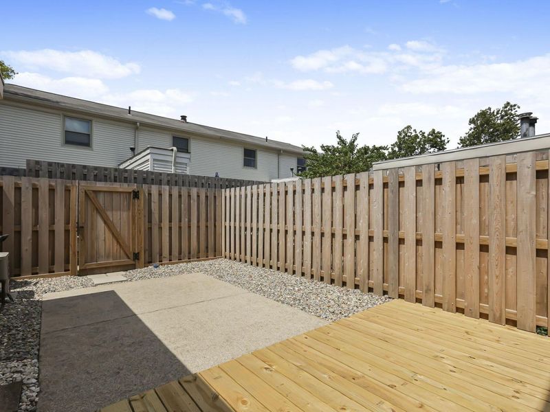 952 Chatham Lane, Unit D, Columbus, OH 43221 Photo 22