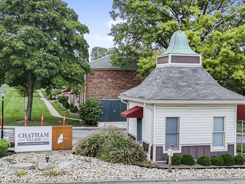 952 Chatham Lane, Unit D, Columbus, OH 43221 Photo 28
